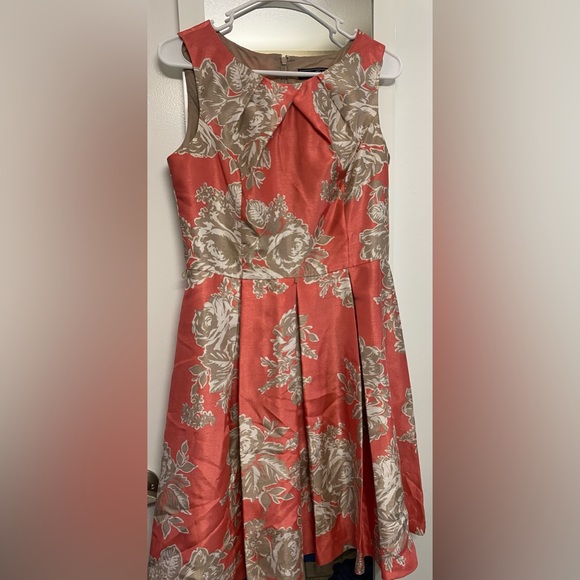 Coral dress - Picture 1 of 3